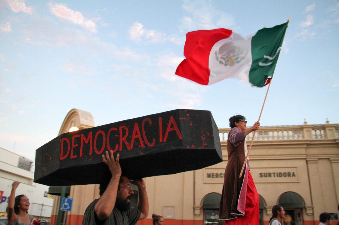 #YoSoy132, galería de imágenes. Hermosillo, Sonora (2012). Foto: Alonso Castillo.